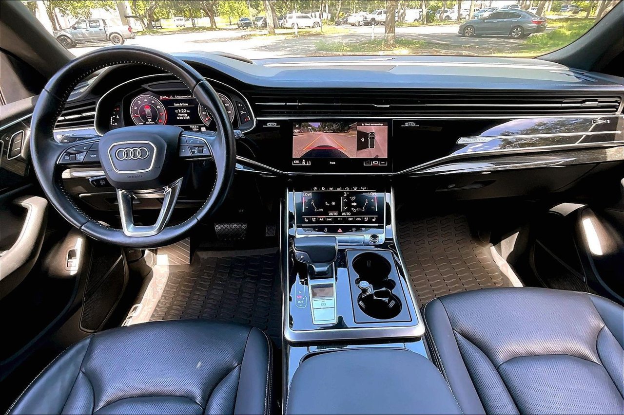 Used 2019 Audi Q8 Prestige w/ Adaptive Chassis Package AWD/4WD image 7