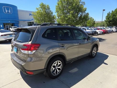 Used 2021 Subaru Forester Premium w/ Popular Package #1 AWD/4WD image 5