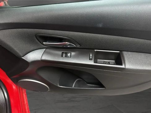Used 2016 Chevrolet Cruze LT w/ Sun And Sound Package FWD image 18