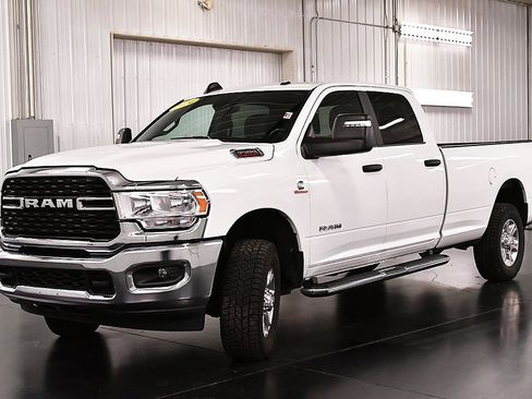 Used 2024 RAM 3500 Big Horn image 3