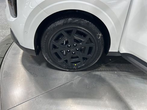 New 2026 Kia Carnival SX image 33