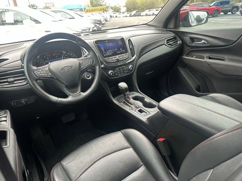 Used 2022 Chevrolet Equinox RS w/ RS Leather Package image 18