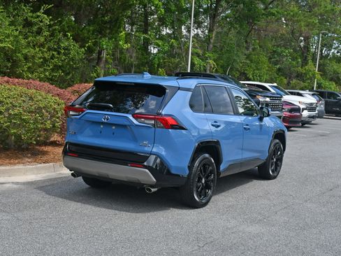 Certified 2024 Toyota RAV4 SE w/ Convenience Package AWD/4WD image 4