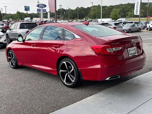 Used 2020 Honda Accord Sport image 2