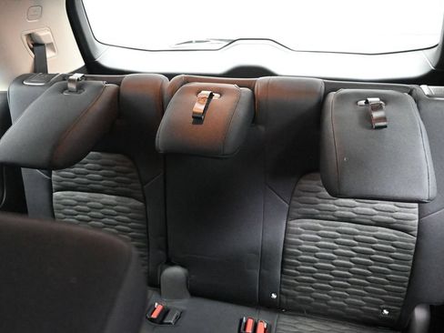 Used 2022 Nissan Pathfinder SV w/ SV Black Package FWD image 29