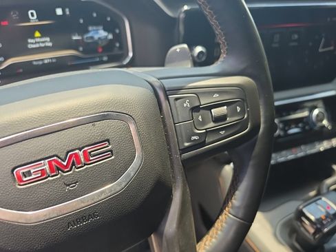 Used 2023 GMC Sierra 1500 AT4 w/ Technology Package AWD/4WD image 16