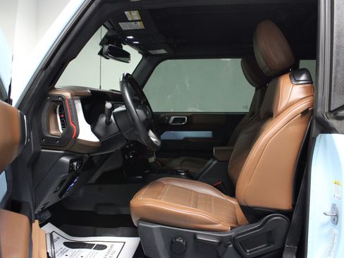 Used 2024 Ford Bronco Heritage Edition AWD/4WD image 12