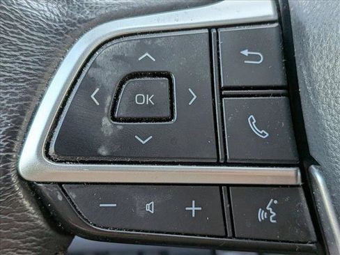Used 2022 Toyota Sienna XLE w/ XLE Plus Package AWD/4WD image 11