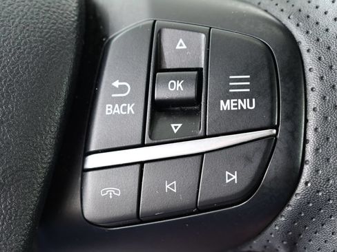 Used 2024 Ford Escape ST-Line w/ Tech Pack #1 AWD/4WD image 32