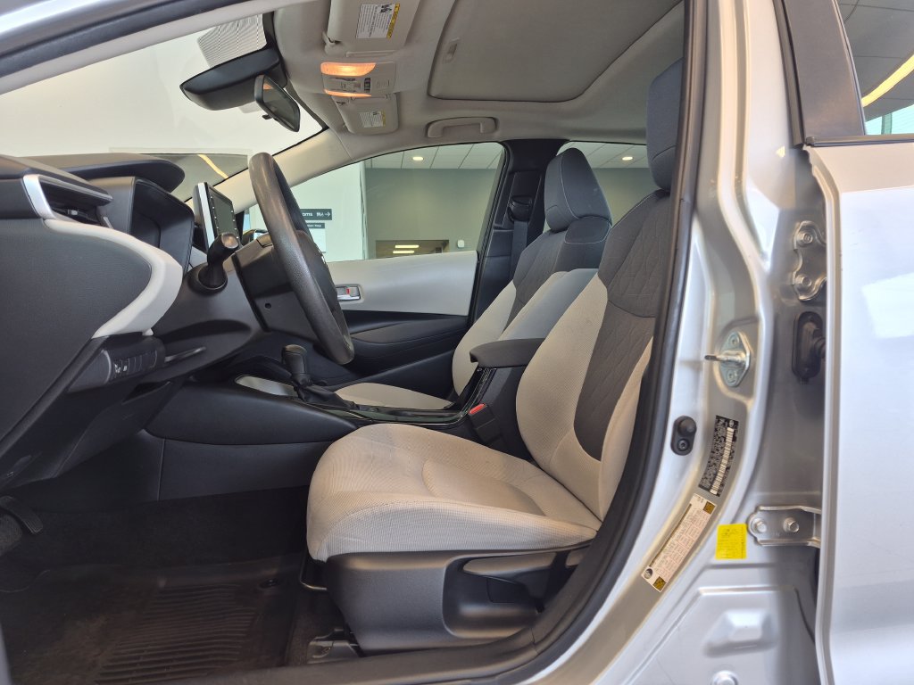 Used 2020 Toyota Corolla LE w/ LE Premium Package FWD image 13