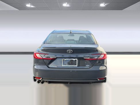 New 2026 Toyota Camry Hybrid image 10