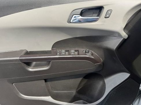 Used 2020 Chevrolet Sonic LT FWD image 30