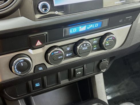 Used 2021 Toyota Tacoma SR AWD/4WD image 18