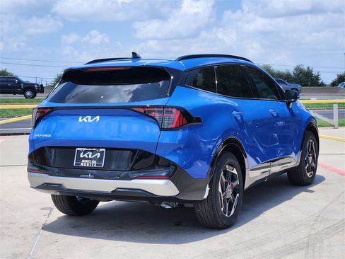 New 2026 Kia Sportage SX image 4