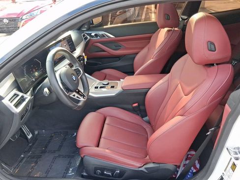 Used 2025 BMW 430i Coupe w/ M Sport Package RWD image 9