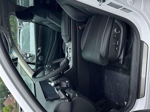 New 2026 Genesis GV80 2.5T Prestige AWD/4WD image 16