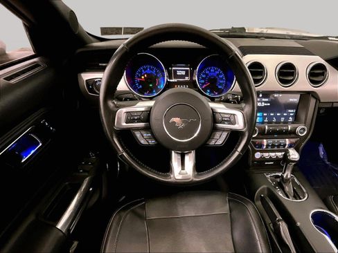 Used 2016 Ford Mustang Premium image 6