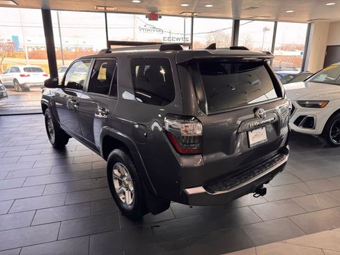 Used 2021 Toyota 4Runner SR5 RWD image 3