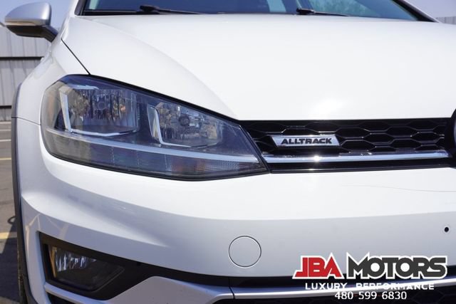Used 2019 Volkswagen Golf Alltrack S AWD/4WD image 16