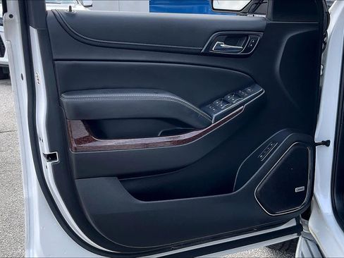 Used 2017 GMC Yukon SLT w/ Open Road Package image 19