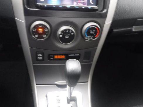 Used 2011 Toyota Corolla S image 31