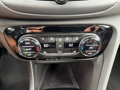 Certified 2023 Buick Encore GX Essence AWD/4WD image 14