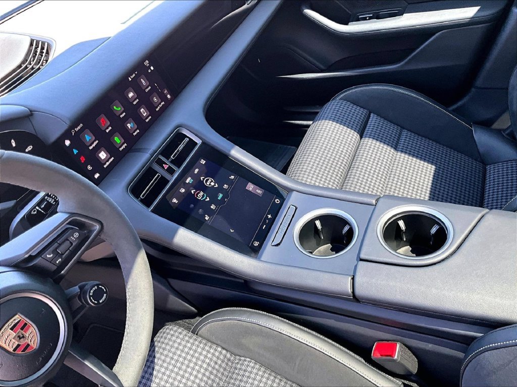 Certified 2025 Porsche Taycan AWD/4WD image 17