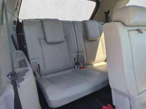 Used 2019 Volkswagen Atlas SE w/ Panoramic Sunroof Package FWD image 24
