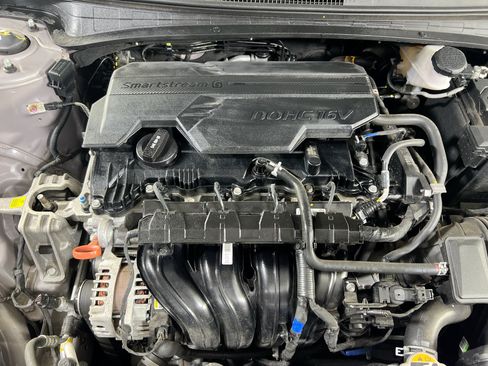 Used 2023 Hyundai Elantra SEL w/ Cargo Package FWD image 27