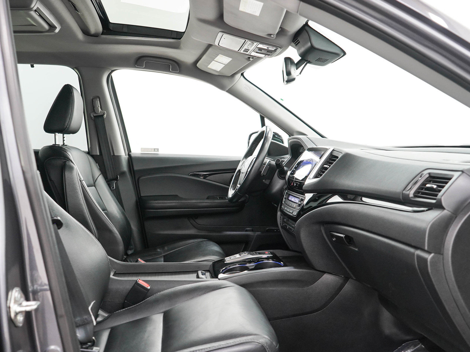 Used 2017 Honda Pilot Touring image 13