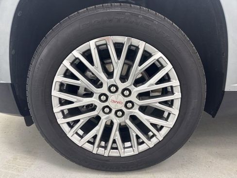 Used 2024 GMC Acadia Denali w/ LPO, Floor Liner Package AWD/4WD image 40