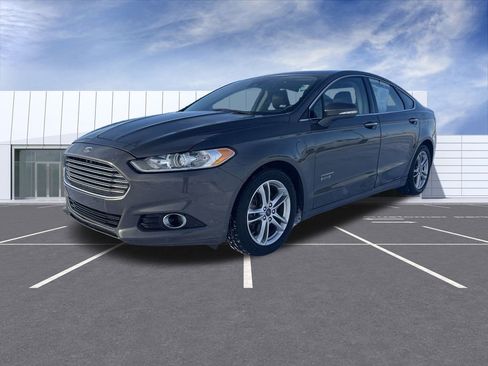 Used 2015 Ford Fusion Energi Titanium w/ Driver Assist Package image 4