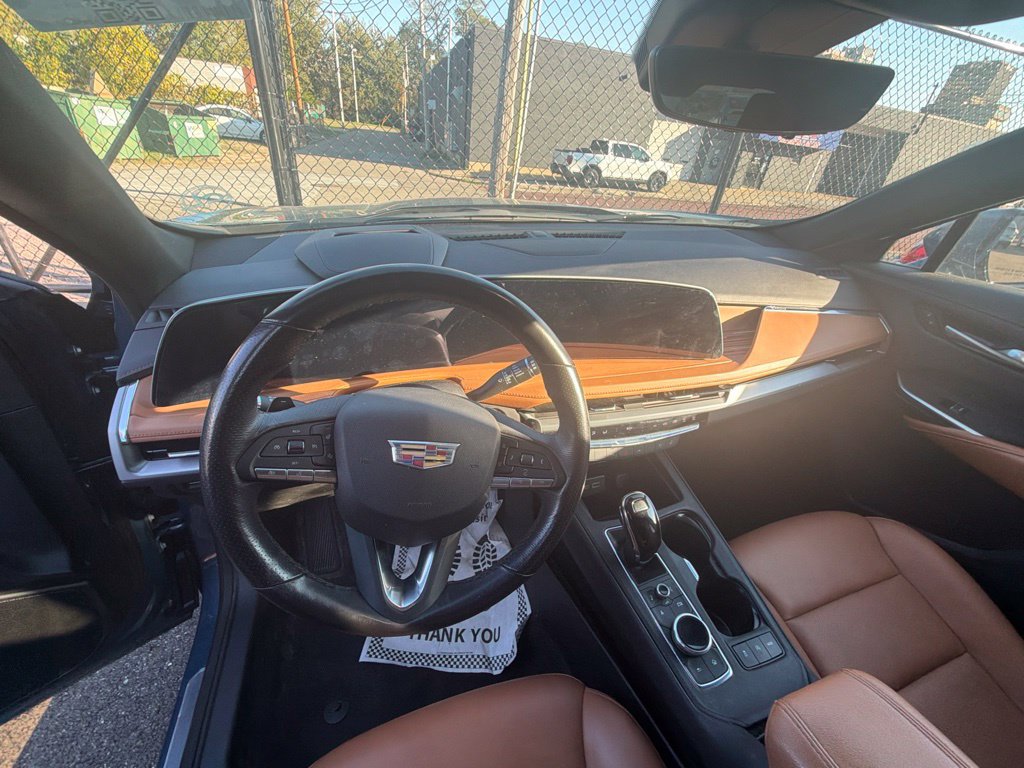 Used 2024 Cadillac XT4 Sport AWD/4WD image 10