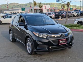 Used 2022 Honda HR-V LX video 3