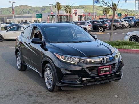 Used 2022 Honda HR-V LX image 3