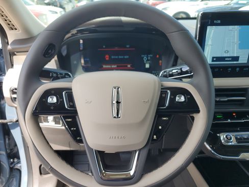 Certified 2024 Lincoln Corsair FWD image 18