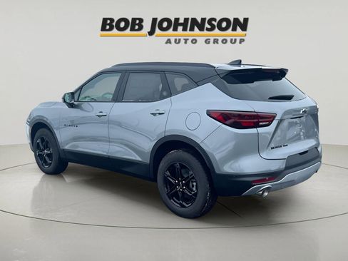 New 2025 Chevrolet Blazer LT w/ Midnight/Sport Edition image 5