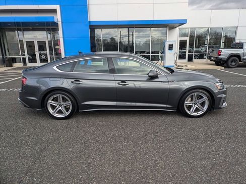 Used 2022 Audi A5 2.0T Premium image 8