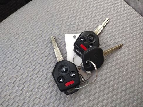 Used 2018 Subaru Forester 2.5i Premium w/ All-Weather Package image 31