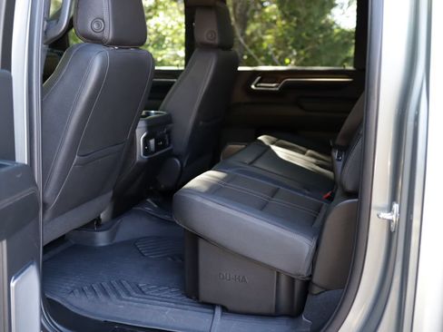 Used 2024 Chevrolet Silverado 2500 High Country w/ High Country Premium Package AWD/4WD image 30
