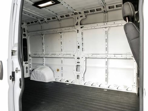 Used 2023 RAM ProMaster 2500 FWD image 32