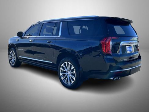 Used 2022 GMC Yukon XL Denali image 7