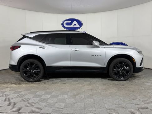 Used 2022 Chevrolet Blazer RS w/ Enhanced Convenience Package image 3