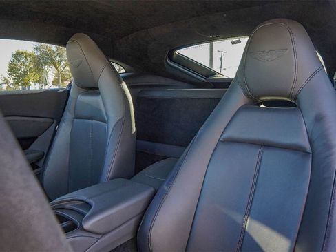 Used 2022 Aston Martin V8 Vantage Coupe image 22