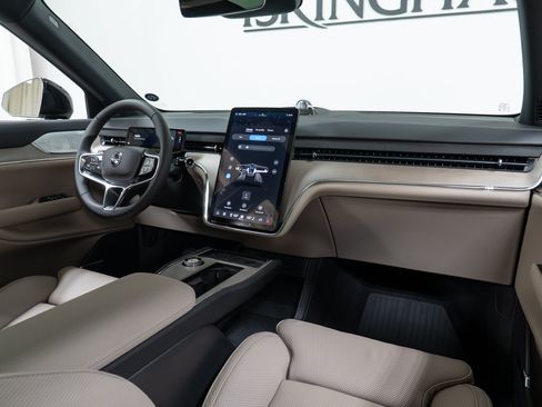 New 2026 Volvo EX90 Ultra AWD/4WD image 14