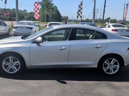Used 2014 Volvo S60 T5 FWD image 5