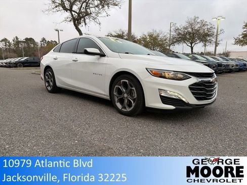 Used 2021 Chevrolet Malibu LT w/ Leather Package image 1