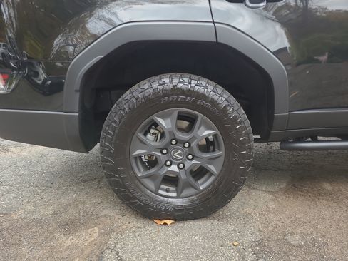 Used 2024 Lexus GX 550 GX 550 Overtrail+ image 12