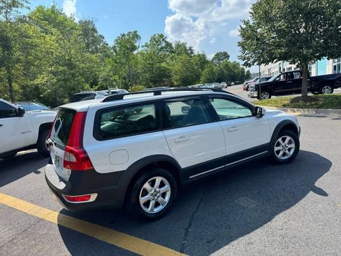 Used 2008 Volvo XC70 3.2 image 31