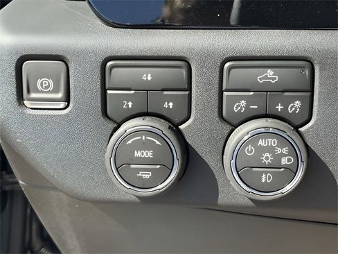 New 2026 Chevrolet Silverado 3500 LT image 22
